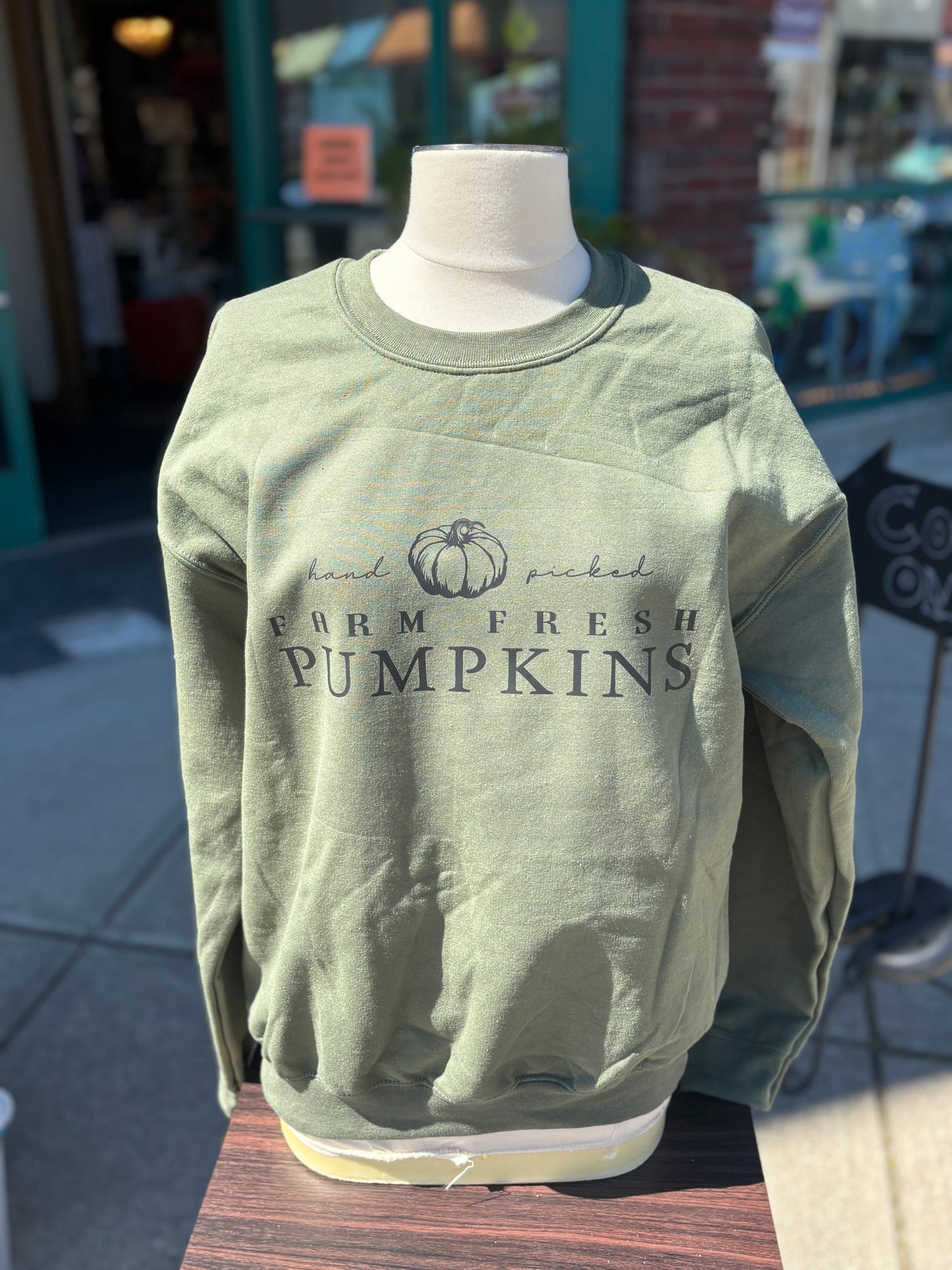 Farm Fresh Pumpkins - Crewneck